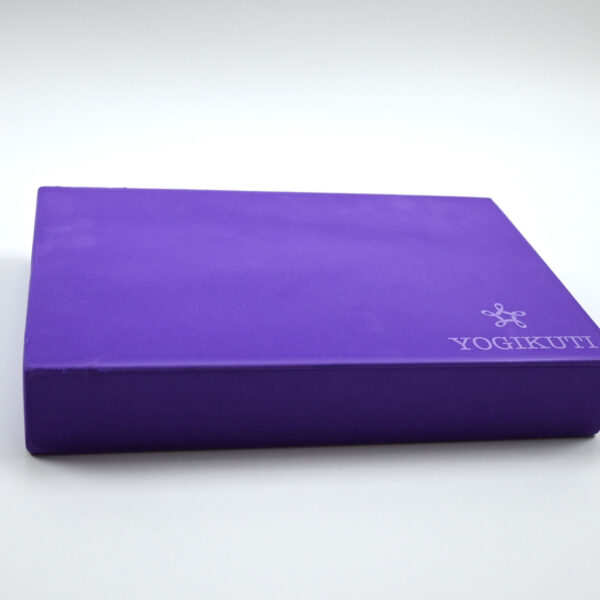 Γιόγκα Μπλοκ από αφρό Μωβ – Yoga block made of EVA Foam Purple