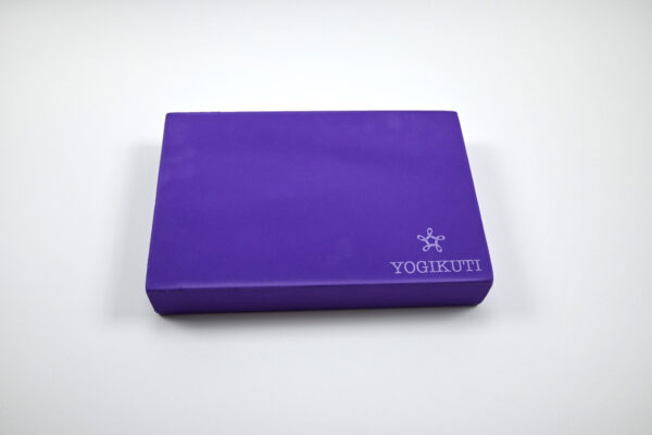 Γιόγκα Μπλοκ από αφρό Μωβ – Yoga block made of EVA Foam Purple