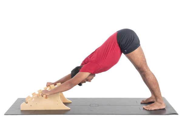 Yogikuti Forward Bender - Iyengar Yoga Wooden Props - Ξύλινα βοηθήματα γιόγκα - Yoga Therapy - Πρόσθιες Κάμψεις