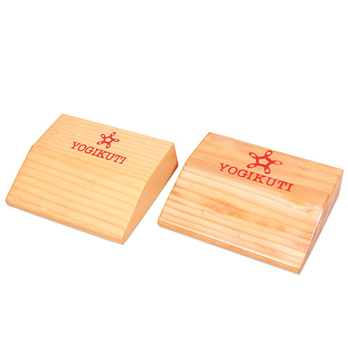 Σετ από 2 μίνι σφήνες γιόγκα από ξύλο πεύκο - Yogikuti Mini Slanting Planks - Iyengar Yoga Wooden Props - Ξύλινα βοηθήματα γιόγκα - Yoga Therapy – Restorative Yoga